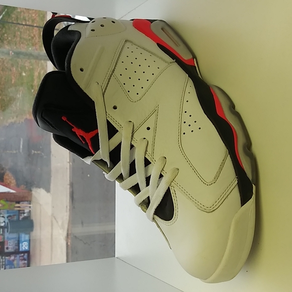 Air Jordan 6 Basketball Sneakers
